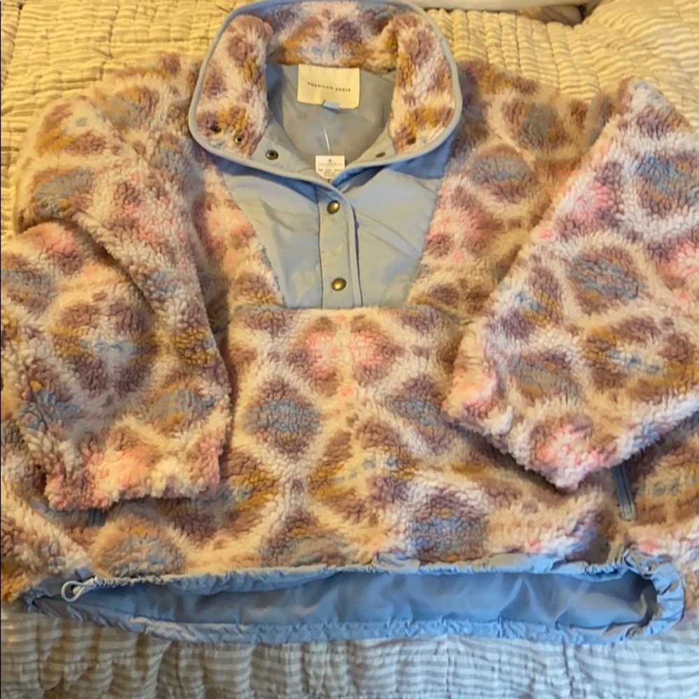 American Eagle puff jacket! Size XXL. New with tag